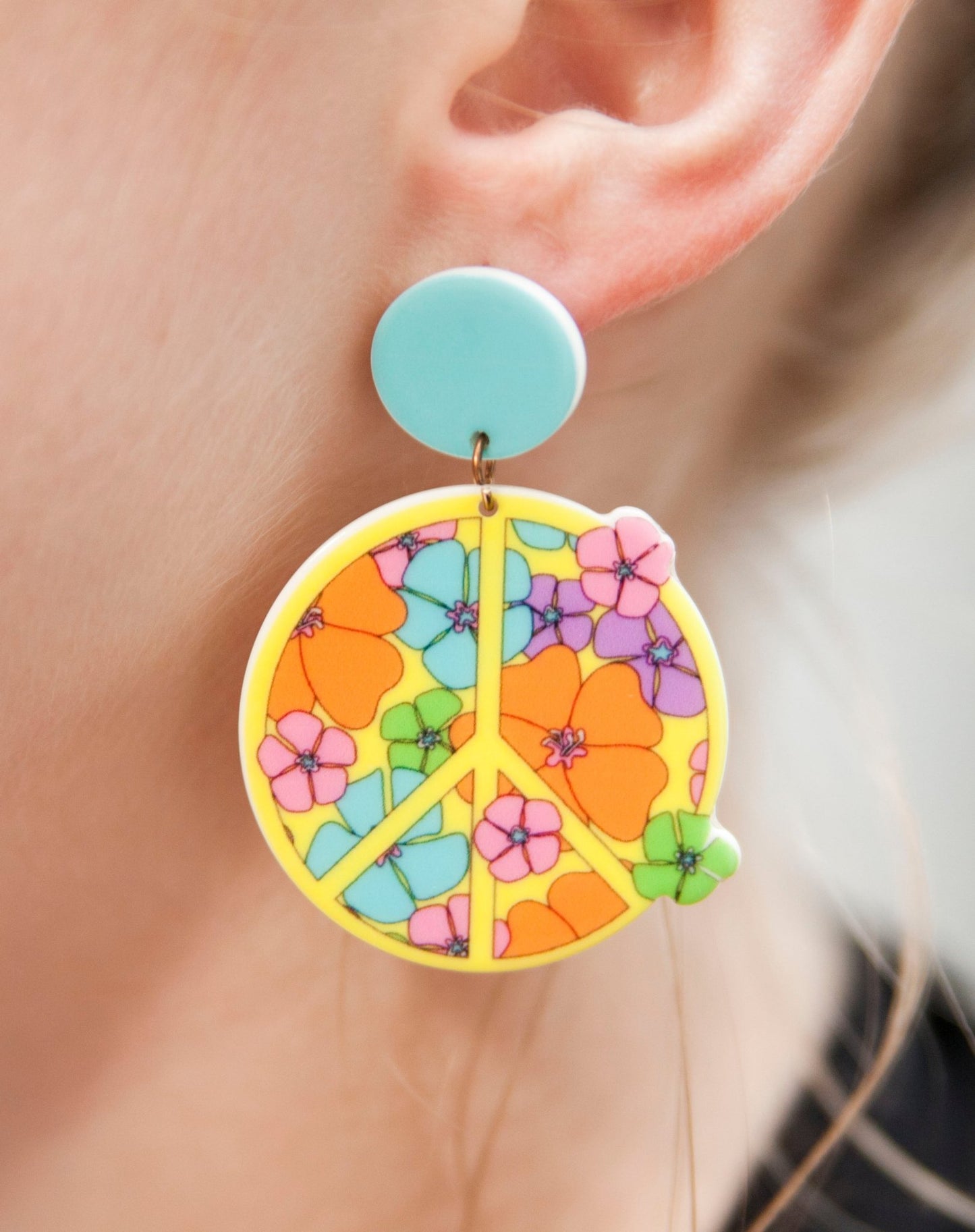 60s Groovy Garden Peace Sign Earrings - Relic828