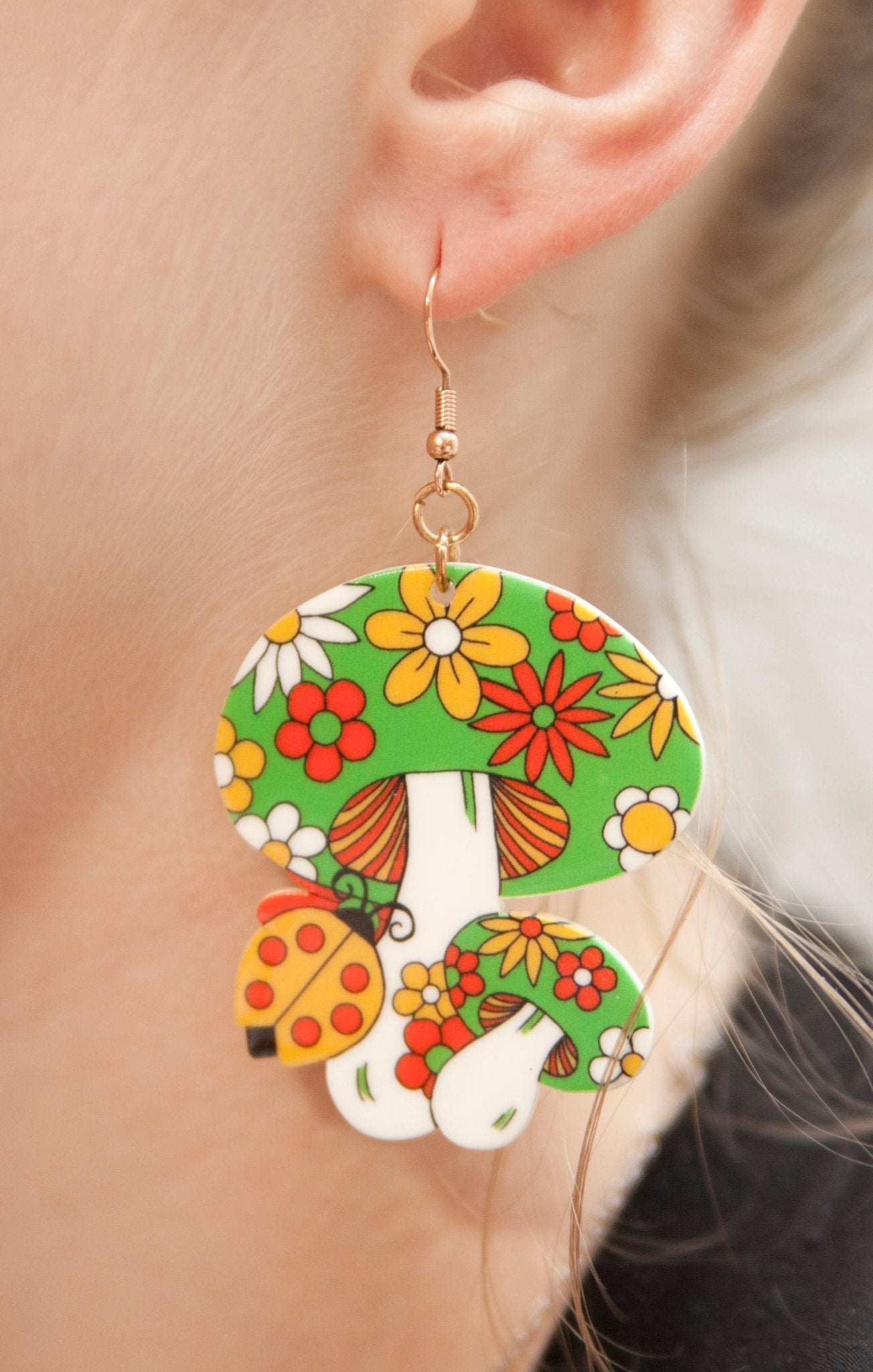 70s Green and Groovy Flower Mushroom Bunch Earrings - Relic828