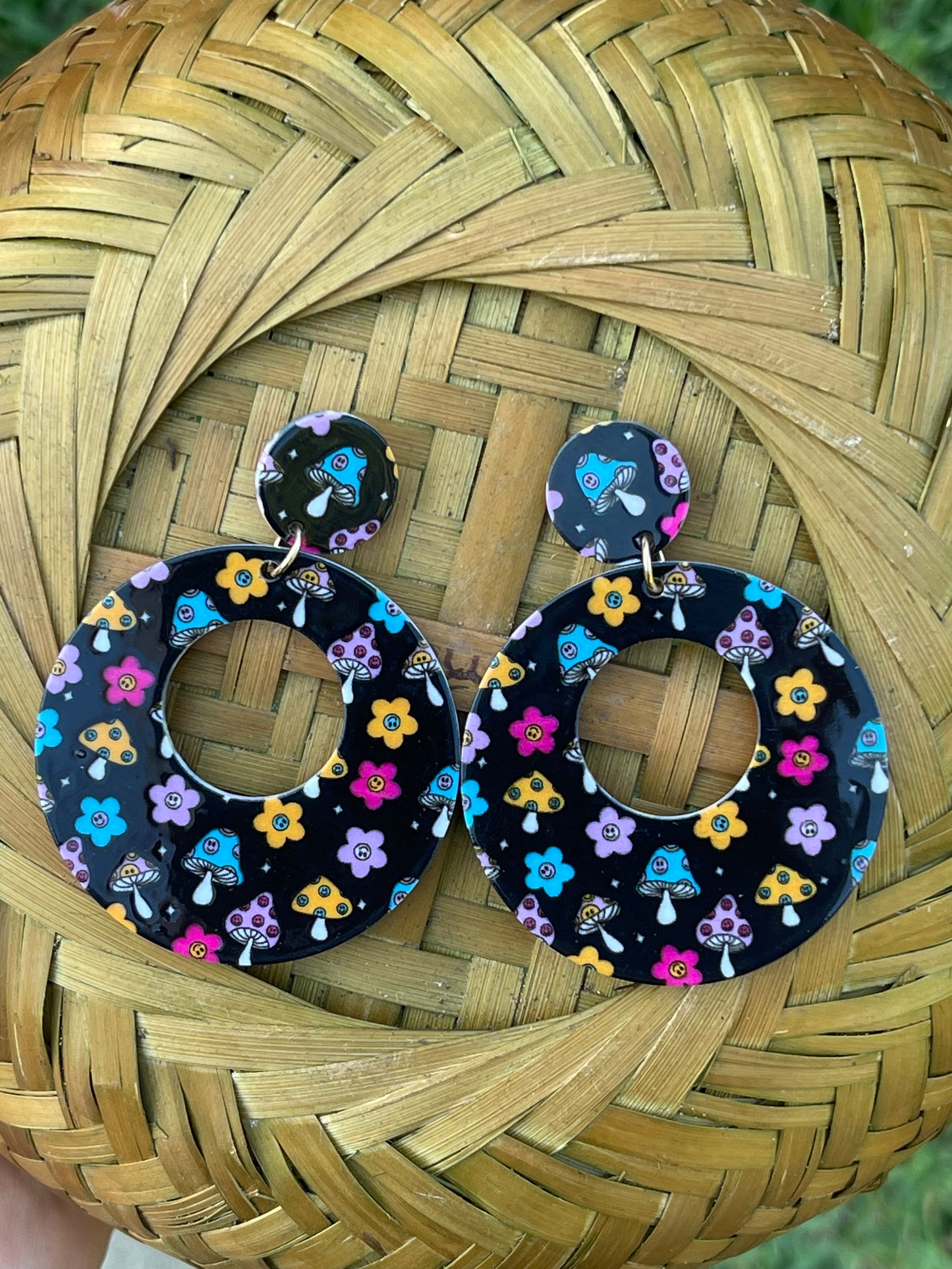 70s Black Chunky Flower and Shroom Hoop Earrings