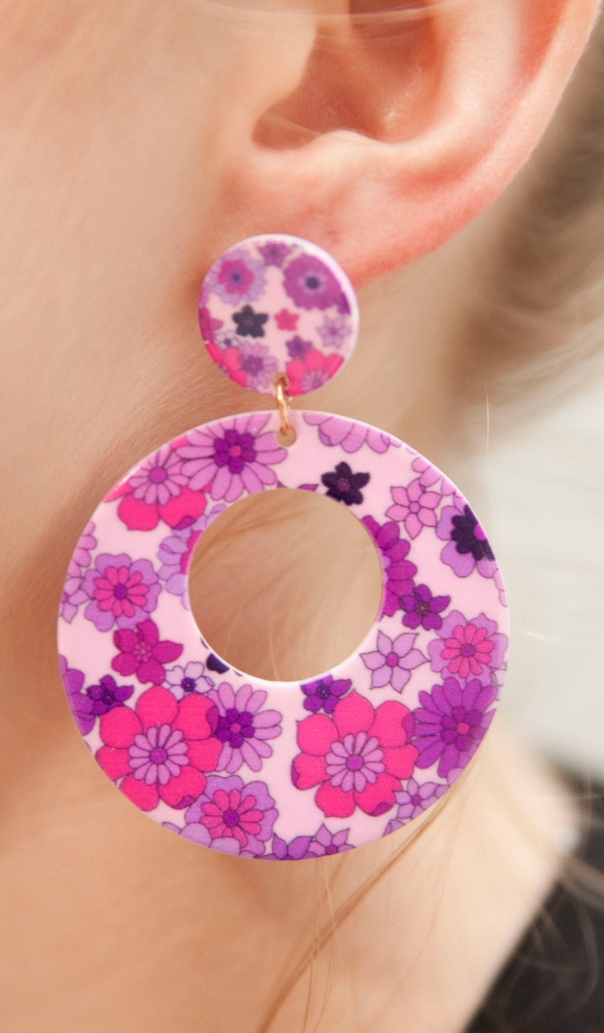 60s Chunky Pink and Purple Pop Flower Hoop Earrings - Relic828