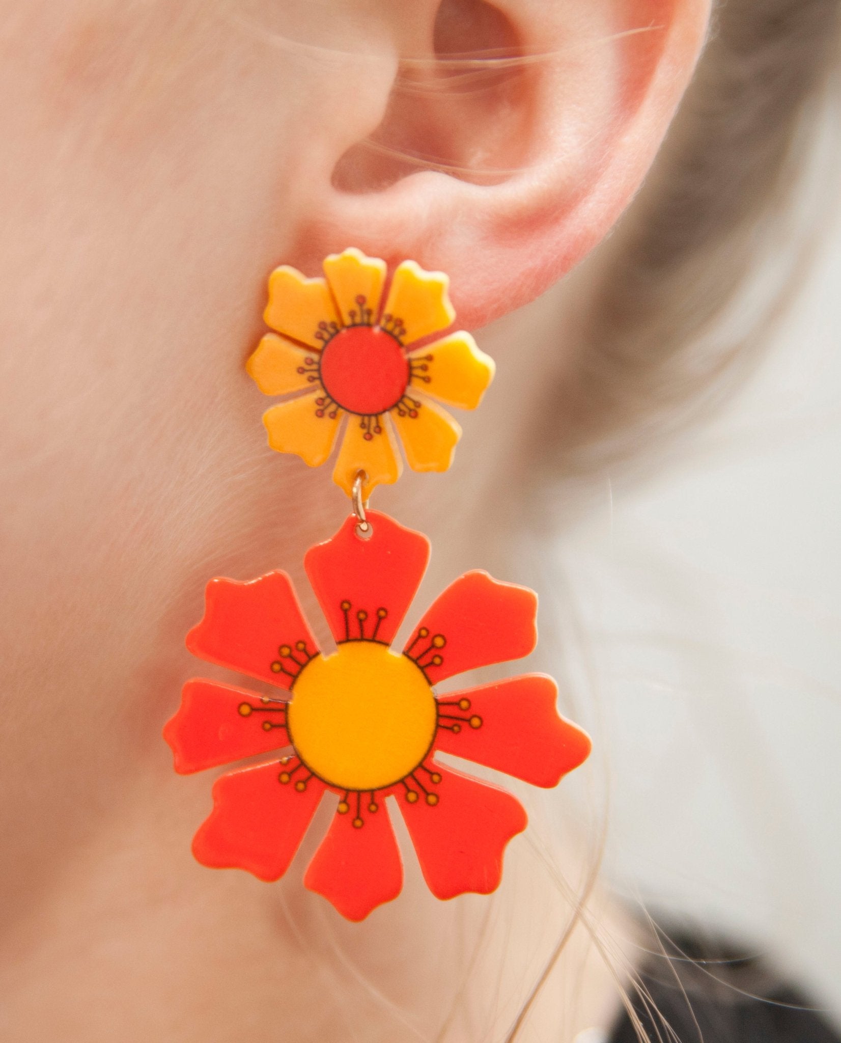 70s Orange Blooms Flower Earrings - Relic828