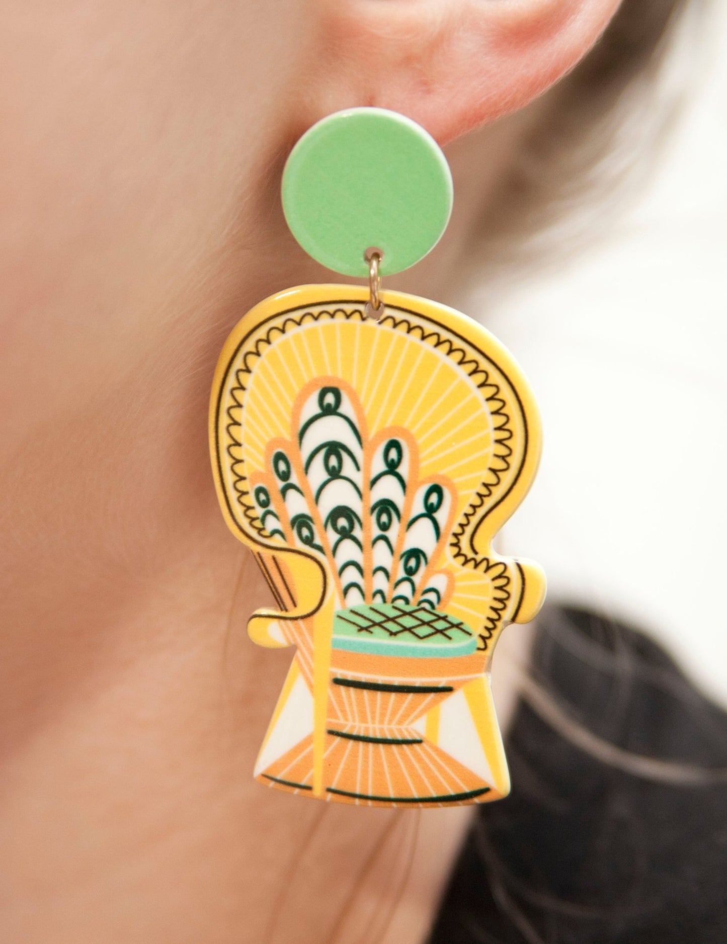 70s Retro Boho Hippie Peacock Chair Earrings - Relic828