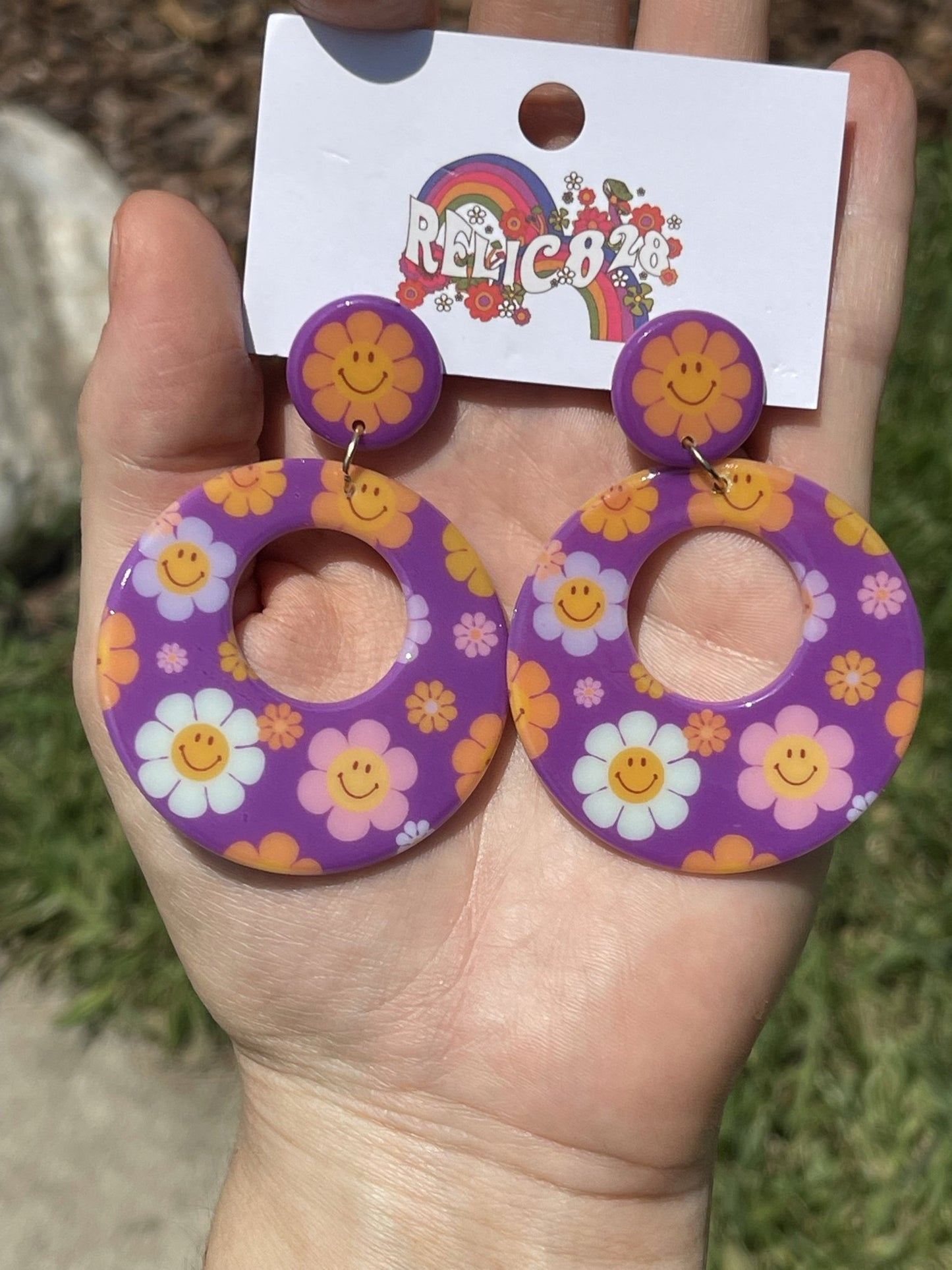 Purple Smiley Flower Power Chunky 60s Hoop Earrings - Relic828