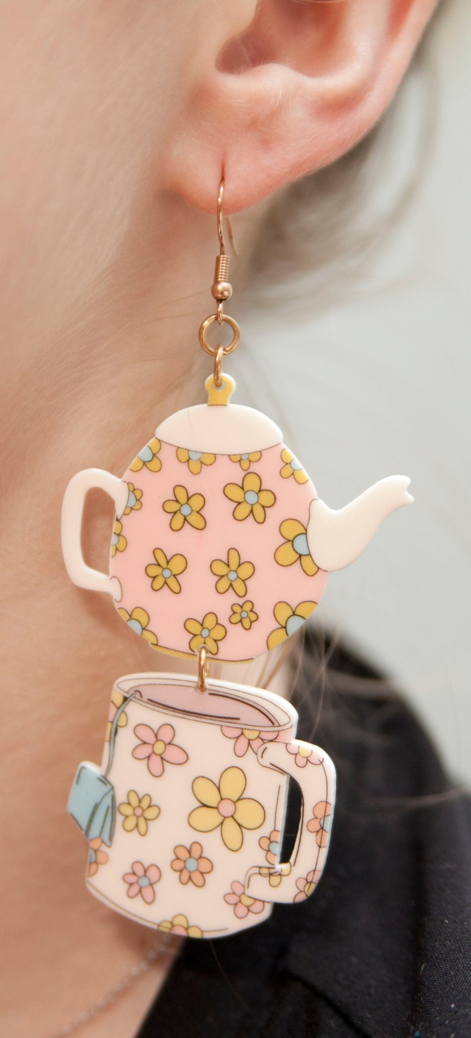 Spot of Tea Flower Teapot and Teacup Groovy 60s Earrings - Relic828